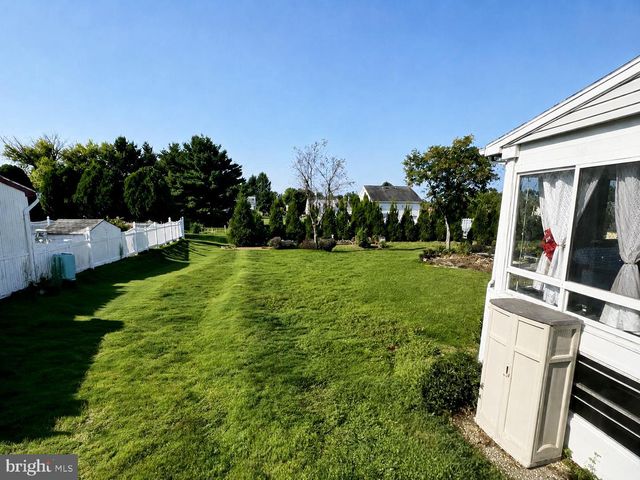 5 CANTERBURY COURT, Mechanicsburg, PA 17050
