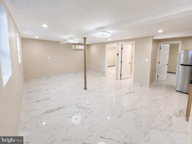 5 CANTERBURY COURT, Mechanicsburg, PA 17050