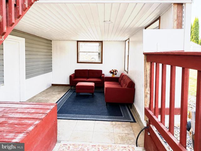 5 CANTERBURY COURT, Mechanicsburg, PA 17050