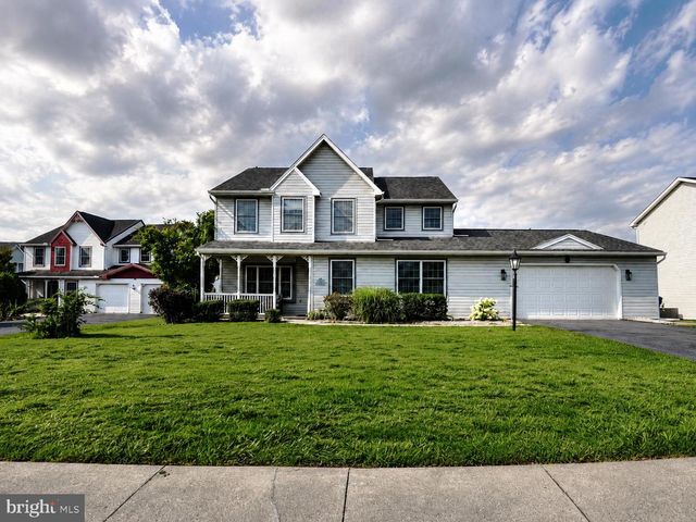 5 CANTERBURY COURT, Mechanicsburg, PA 17050