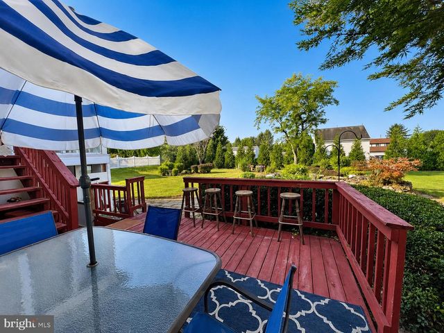 5 CANTERBURY COURT, Mechanicsburg, PA 17050