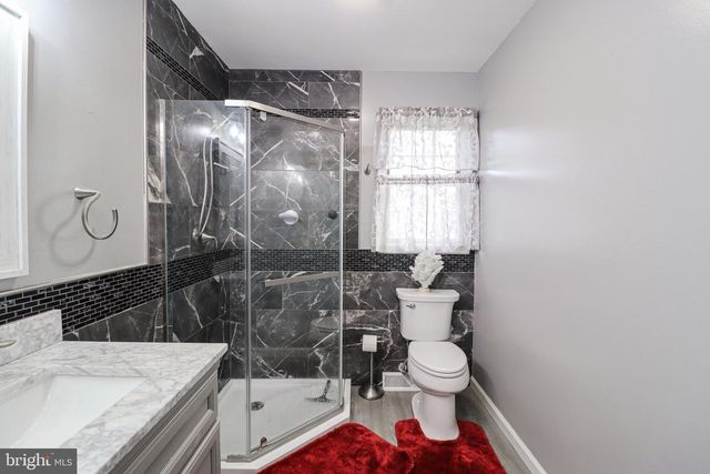 5 CANTERBURY COURT, Mechanicsburg, PA 17050