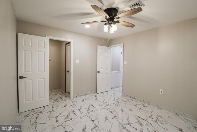 5 CANTERBURY COURT, Mechanicsburg, PA 17050