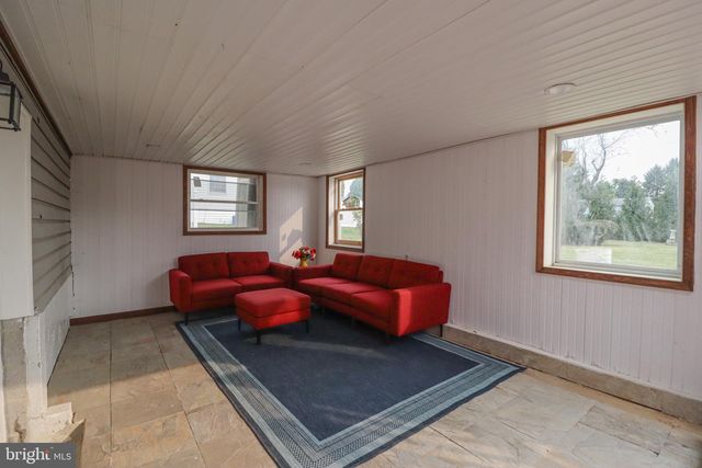 5 CANTERBURY COURT, Mechanicsburg, PA 17050