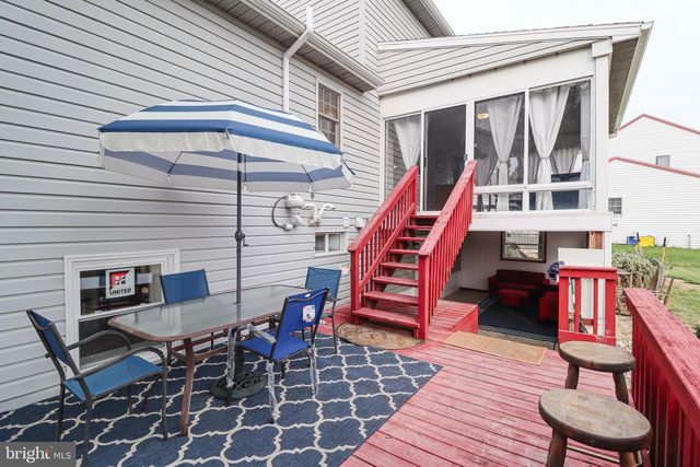 5 CANTERBURY COURT, Mechanicsburg, PA 17050
