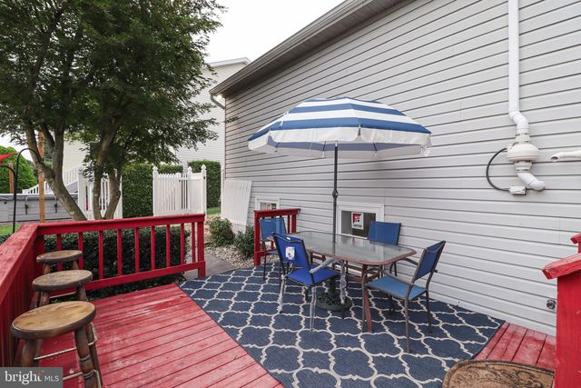 5 CANTERBURY COURT, Mechanicsburg, PA 17050