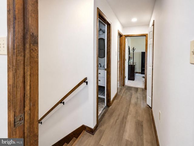5 CANTERBURY COURT, Mechanicsburg, PA 17050