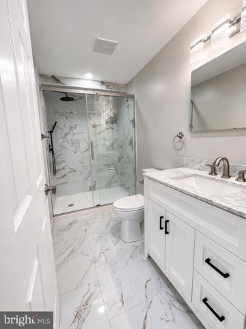 5 CANTERBURY COURT, Mechanicsburg, PA 17050