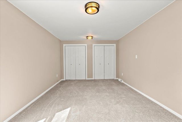 1107 Central Avenue, Evansdale, IA 50707