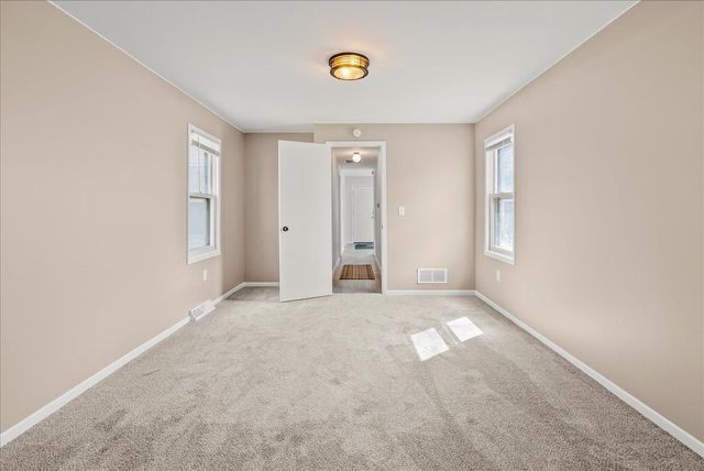1107 Central Avenue, Evansdale, IA 50707