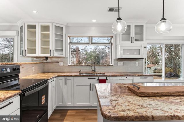 10416 MONTEROSA PL, Manassas, VA 20110