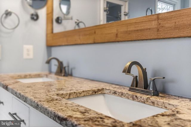 10416 MONTEROSA PL, Manassas, VA 20110