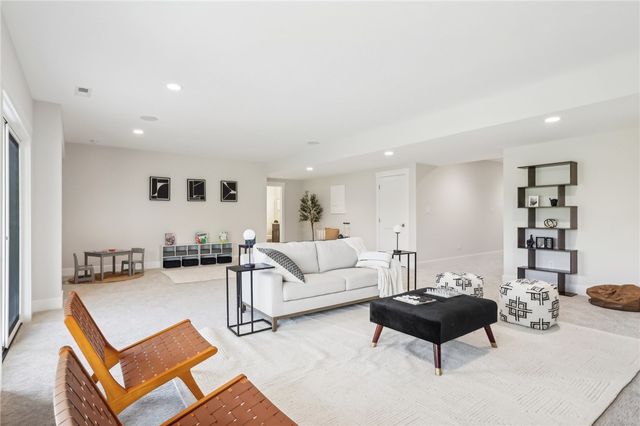 104 Amaryllis Lane, Marshall, PA 15005