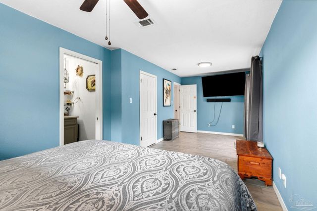 903 Clearview Ave, Pensacola, FL 32505