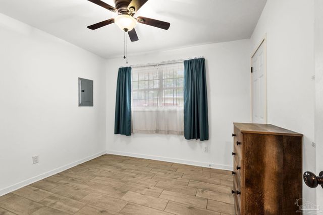 903 Clearview Ave, Pensacola, FL 32505