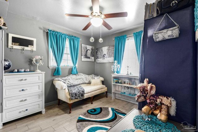 903 Clearview Ave, Pensacola, FL 32505
