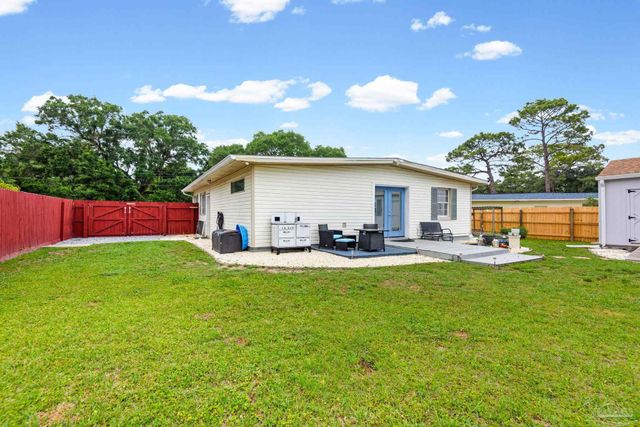 903 Clearview Ave, Pensacola, FL 32505