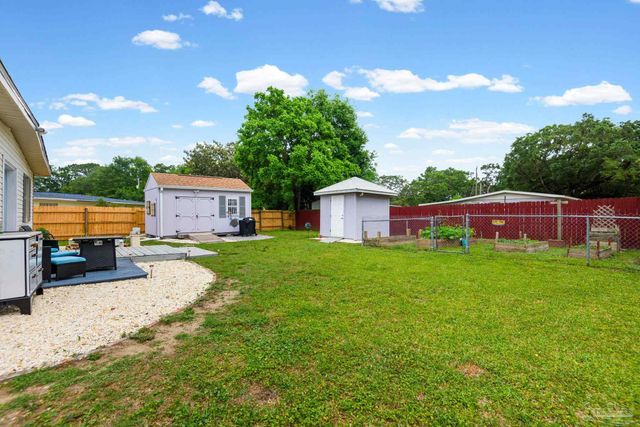 903 Clearview Ave, Pensacola, FL 32505