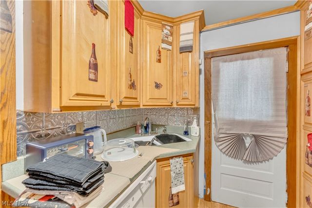 3396 W 91 Street, Cleveland, OH 44102
