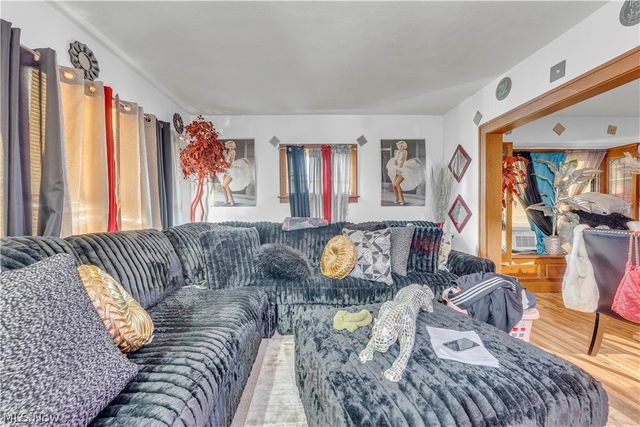 3396 W 91 Street, Cleveland, OH 44102