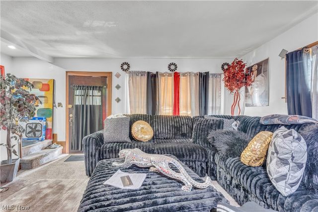 3396 W 91 Street, Cleveland, OH 44102