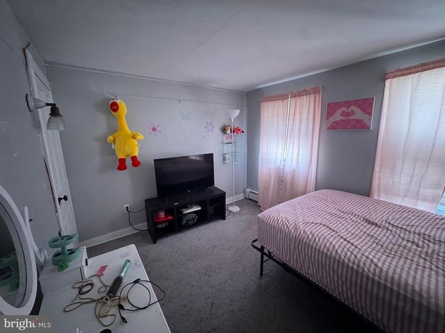 22-24 W CANAL ST, Dover, PA 17315