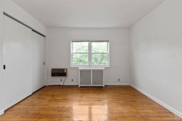 20-29 28th Street, Astoria, NY 11105