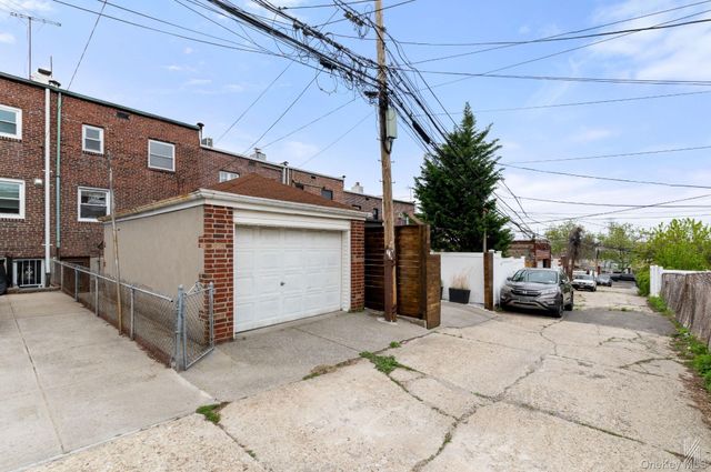 20-29 28th Street, Astoria, NY 11105