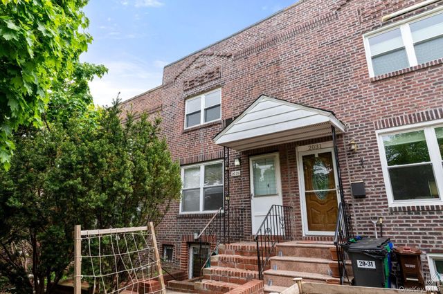 20-29 28th Street, Astoria, NY 11105