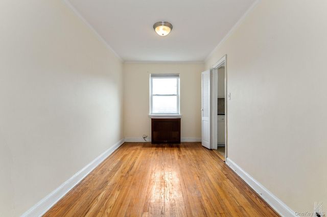 20-29 28th Street, Astoria, NY 11105