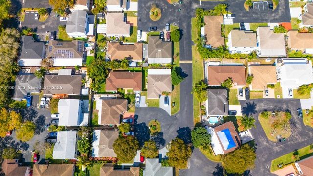 22226 SW 98th Pl, Cutler Bay, FL 33190