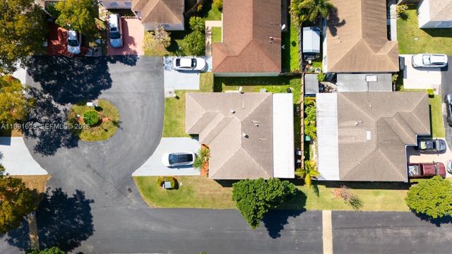 22226 SW 98th Pl, Cutler Bay, FL 33190