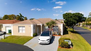 22226 SW 98th Pl, Cutler Bay, FL 33190