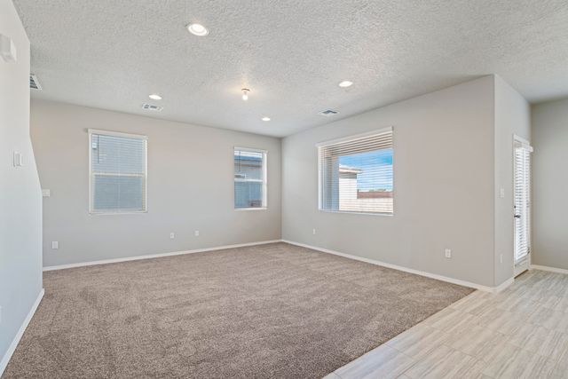 2401 Eglisfield Loop NE, Rio Rancho, NM 87144