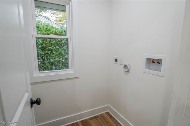 7731 Mccreary Road, Seven Hills, OH 44131