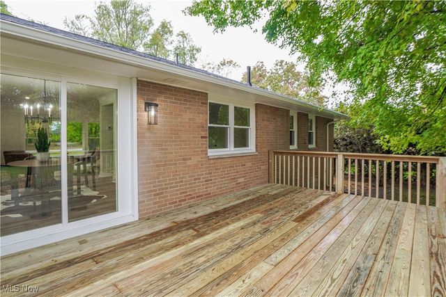 7731 Mccreary Road, Seven Hills, OH 44131