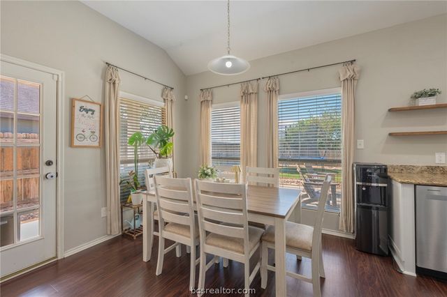 5274 Sagewood Drive, College Station, TX 77845