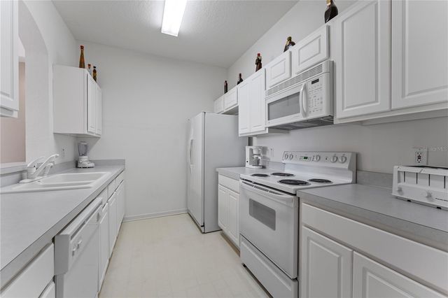 1212 S HIAWASSEE ROAD 525, Orlando, FL 32835