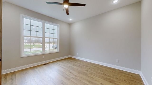 1417 Rooster Ridge Rd, Pleasant View, TN 37146