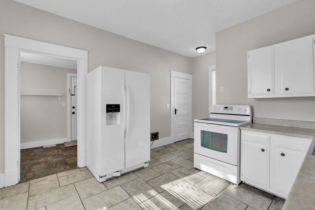 1749 S Water St, Wichita, KS 67213