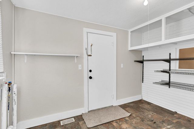 1749 S Water St, Wichita, KS 67213