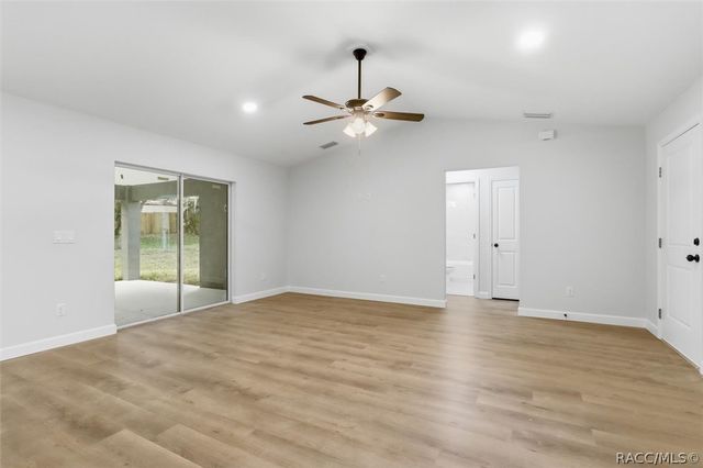5791 W Woodside Drive, Crystal River, FL 34429