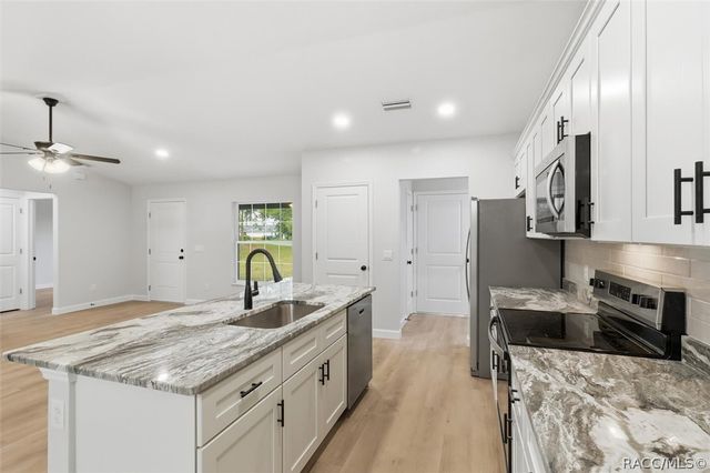 5791 W Woodside Drive, Crystal River, FL 34429