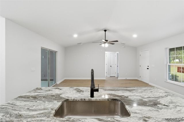 5791 W Woodside Drive, Crystal River, FL 34429