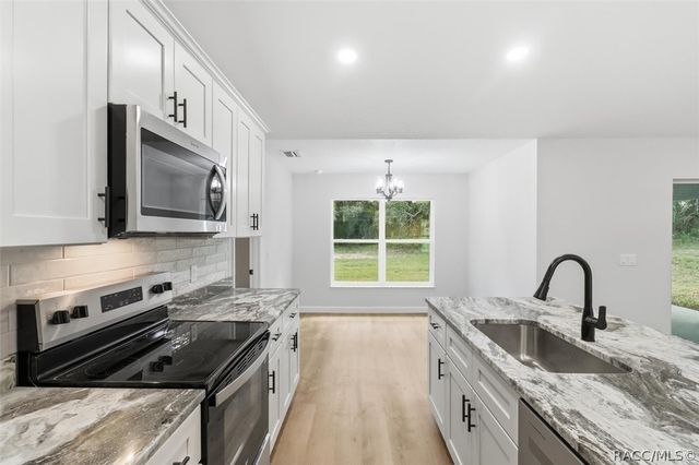 5791 W Woodside Drive, Crystal River, FL 34429
