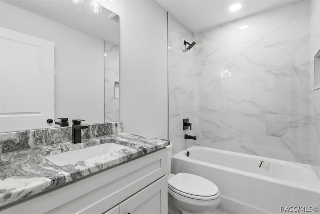 5791 W Woodside Drive, Crystal River, FL 34429