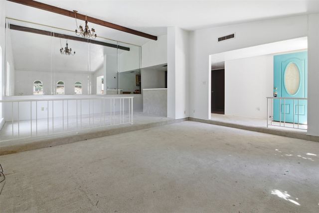 2604 Woodside Drive, Arlington, TX 76016