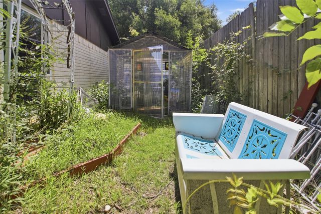 2604 Woodside Drive, Arlington, TX 76016