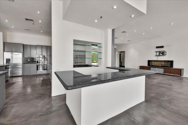 39061 Bel Air Drive, Cathedral City, CA 92234