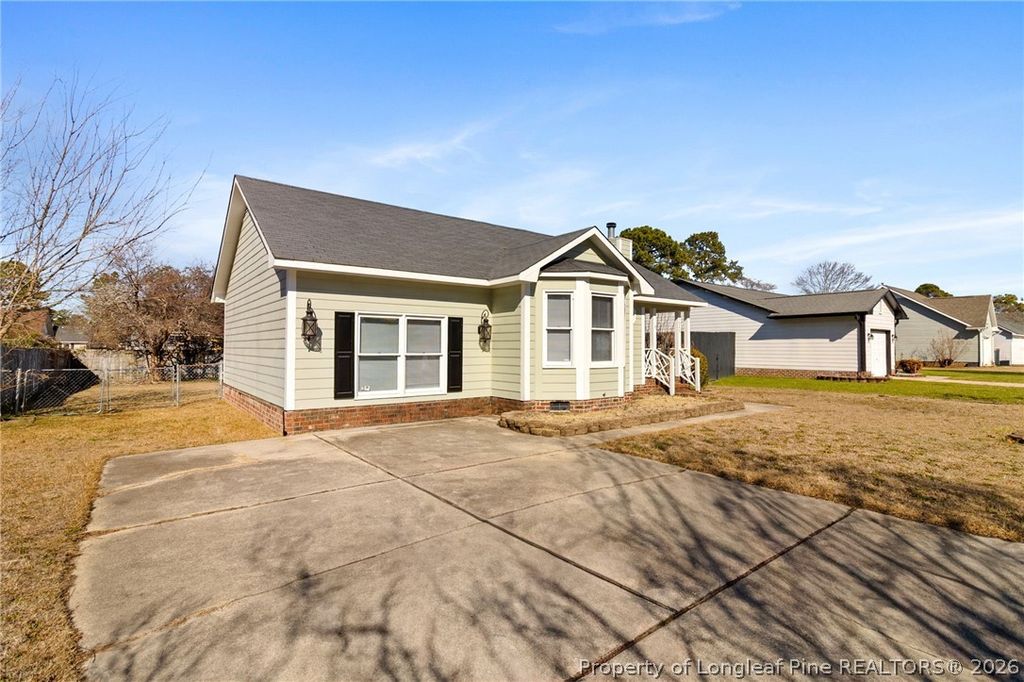 5008 Shimmer Drive, Fayetteville, NC 28304 — photo 2